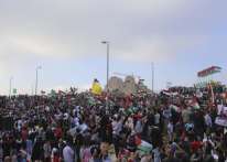 صور: آلاف الفلسطينيين يشاركون في مسيرة العودة بلبنان