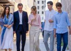 يوميات بشار الأسد في المنفى: يدرس الروسية وقد يعود لممارسة الطب وتحسّن صحة زوجته