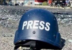 جيش الاحتلال يستهدف مجموعة من الصحفيين في المخيم الجديد بالنصيرات
