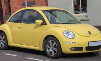 أقدم سيارة فولكس فاغن بيتل بالعالم تعود للحياة بعد رحلة طويلة