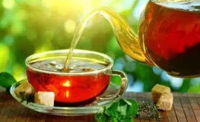تناول الشاي في رمضان.. فوائد ومضار وفئات ممنوعة من تناوله
