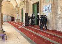 الاحتلال يقتحم المصلى القبلي في المسجد الأقصى