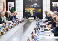 الحكومة الفلسطينية تحذّر: القطاعات الحيوية مهددة بالتوقف بسبب استمرار احتجاز أموال المقاصة