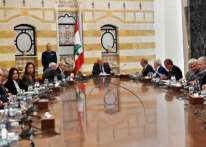 الحكومة اللبنانية توافق على أهداف الورقة الأميركية بما فيها نزع سلاح (حزب الله)