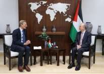 رئيس الوزراء الفلسطيني يبحث مع برنامج الأغذية العالمي تعزيز الجهد الإغاثي لغزة والضفة