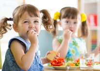 فوائد البروتين والخضراوات للأطفال في الصيف