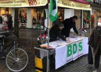 مجموعة المقاطعة (BDS) والجالية الفلسطينية في &#34;بون&#34; تنظمان طاولة معلومات في ساحة مارتن