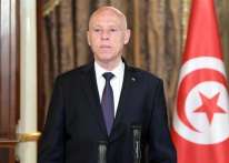 الرئيس التونسي يقرر وقف منح وامتيازات المجلس الأعلى للقضاء