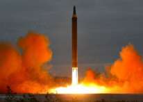 كوريا الشمالية تطلق صاروخين مجنحين باتجاه بحر اليابان