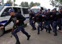الخليل: الشرطة تقبض على مطلوب محكوم غيابي بالسجن المؤبد بتهمة القتل العمد