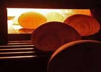 اتحاد نقابات الأفران: ندعو لمُكاشفة شفافة بملفّ القمح والطحين والخبز