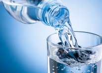ماذا يحصل لجسمك عندما تشرب 3 لترات من الماء يومياً لمدة شهر؟