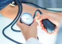 كيف يؤثر ارتفاع ضغط الدم على وظائف الدماغ؟