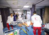 مستشفى الأمل بخانيونس يواصل تقديم خدماته الطبية رغم التحديات الميدانية ويستقبل وفودًا طبية دولية