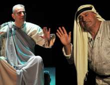 فرقة المسرح الوطني الفلسطيني تتألق في مصر