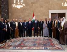 الرئيس اللبناني يلتقي السفراء العرب بلبنان برئاسة عميد السلك الدبلوماسي العربي السفير أشرف دبور
