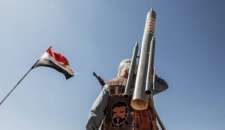 الحوثيون: استهداف محيط مطار بن غوريون وحاملتي طائرات وإسقاط مسيّرة أمريكية