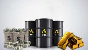 انخفاض أسعار النفط وارتفاع الذهب