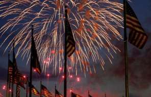 احتفالات عيد الاستقلال الأميركي تتحول إلى كارثة.. مقتل سيدة وإصابة تسعة آخرين