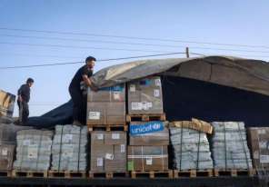 سيناتور أمريكي: المشاركون بمنع وصول المساعدات لغزة ينتهكون القانون الدولي