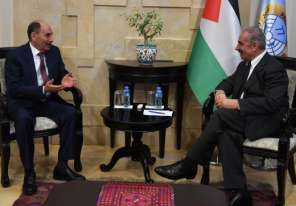 اشتية: الأردن وفلسطين منسجمان سياسياً والتعاون بين الحكومتين آخذ بالتطور