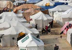 مفوض "أونروا": يجب وقف إطلاق النار حتى تستعيد كل امرأة بعضا من كرامتها