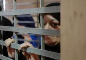 مركز فلسطين: 38 أسيرة في سجون الاحتلال يتعرضن لكل أشكال القهر والتنكيل