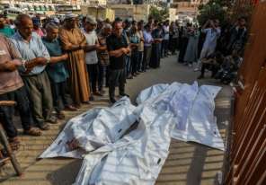 34 شهيداً وعشرات الجرحى في مجزرتين جديدتين ارتكبهما الاحتلال وسط قطاع غزة