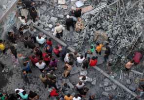 عشرة شهداء بقصف الاحتلال الإسرائيلي لمدرسة شمال غزة