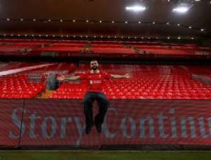 محمد صلاح يتحدث عن أسباب تجديد عقده مع ليفربول