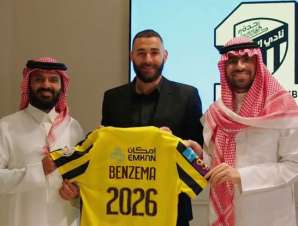 رسمياً.. الاتحاد السعودي يعلن التعاقد مع بنزيما