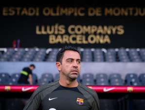 برشلونة يجدد عقد مدربه تشافي