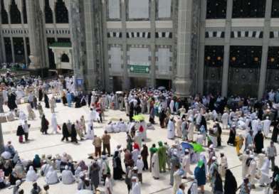 السعودية: يحق لكل شخص أداء العمرة في رمضان مرة واحدة فقط