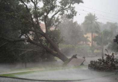 مقتل العشرات.. الإعصار (إيان) يفرض الطوارئ في ولاية فلوريدا