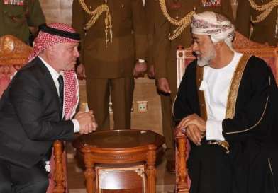 ملك الأردن وسلطان عُمان يبحثان سبل التهدئة ووقف الحرب على غزة