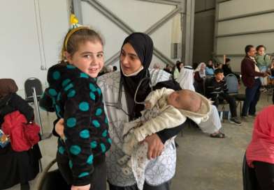 الإمارات تواصل دعمها الإنساني للشعب الفلسطيني وتستقبل الدفعة الـ14 من الأطفال الجرحى ومرضى السرطان