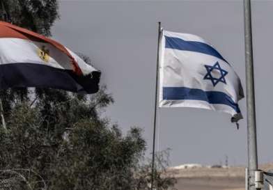 صحيفة: مصر تدرس تقليص علاقاتها الدبلوماسية مع إسرائيل