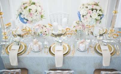 شاهد أرقى طرق تنسيق طاولات المعازيم في حفلات الزفاف