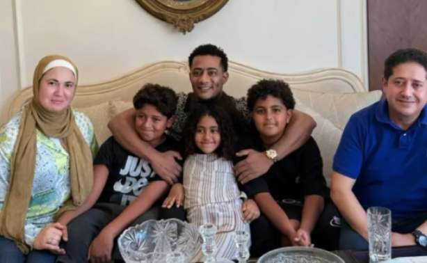 لماذا أوقفت النيابة المصرية قرار إيداع نجل محمد رمضان بدار رعاية؟