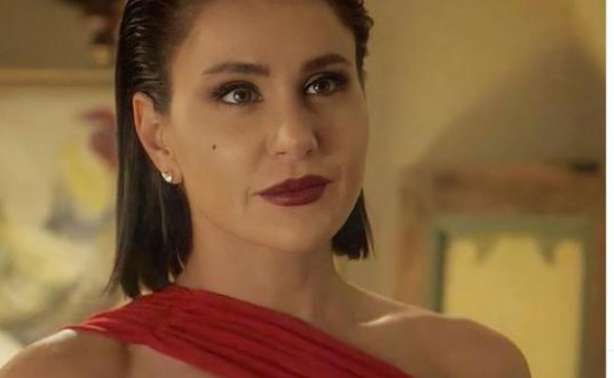 "بيضحكها"..سخرية على ديما قندلفت بعد ظهورها النادر مع زوجها الوزير