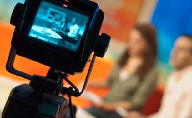 شاهد: إعلامية مصرية شهيرة تكشف عن تعرضها لحادث كاد أن يودي بحياتها
