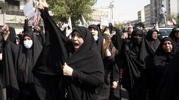 مظاهرة مؤيدة للحكومة في إيران في 23 سبتمبر