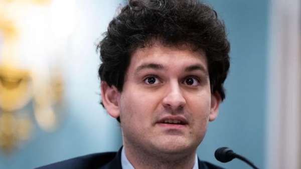 سام بانكمان فرايد.