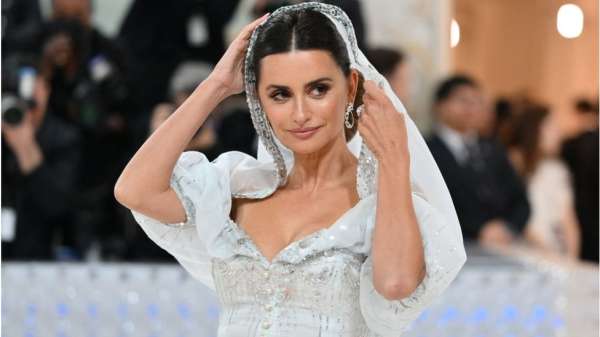 الممثلة الاسبانية بينيلوبي كروز
