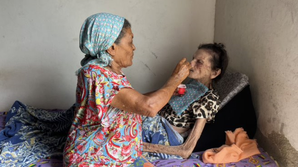 جوزيفا ماريا دا كونسيساو، عاملة المزارع البرازيلية السابقة، تقول إنها تبلغ من العمر 120 عاما ولم تتوقف عن التدخين إلا مؤخرا