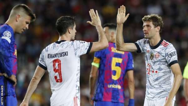 هدف مولر في مرمى برشلونة بات السابع له في ست مباريات في دوري أبطال أوروبا