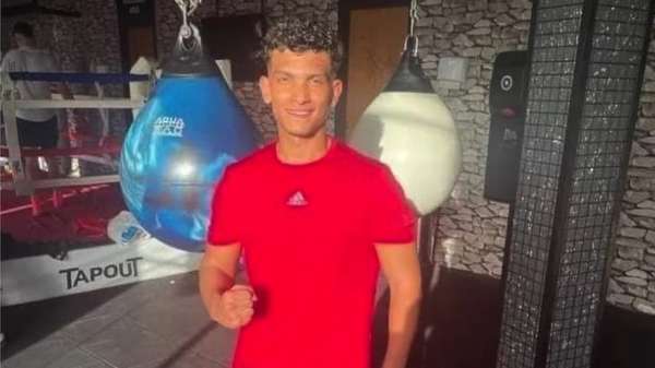 لاعب الملاكمة المصري